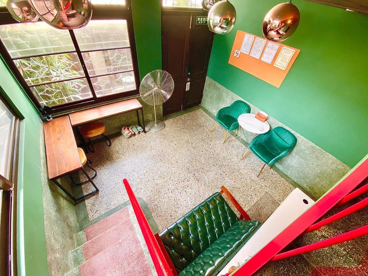 Tsai Yun Inn Tainan Extérieur photo